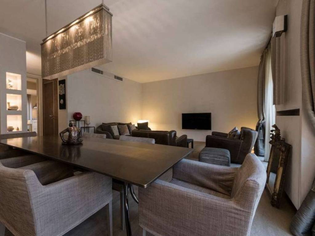 appartamento in vendita a Milano in zona Morivione