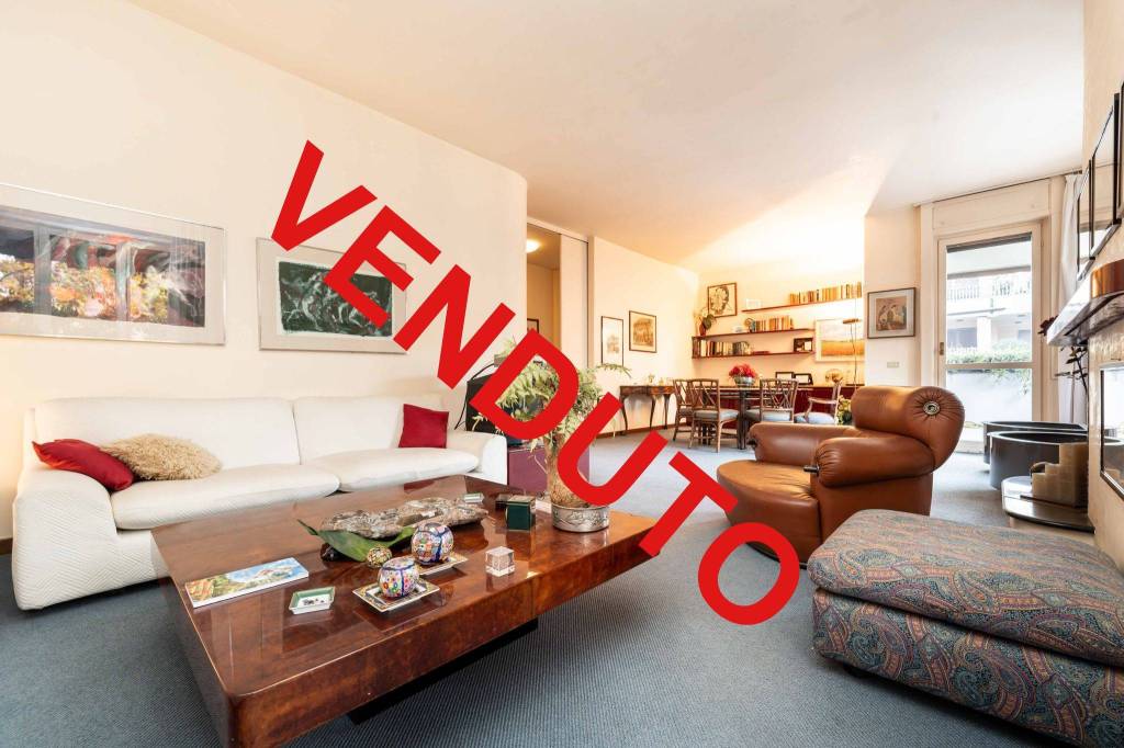 appartamento in vendita a Milano in zona Porta Romana