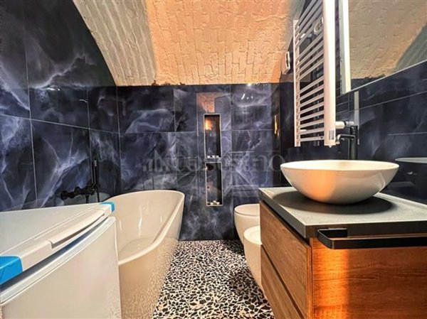locale di sgombero in vendita a Milano