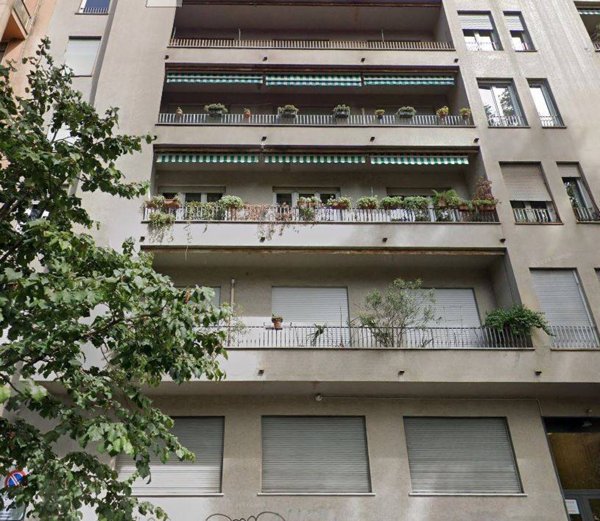 ufficio in vendita a Milano in zona Porta Venezia