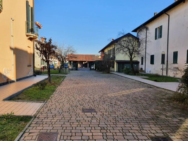 appartamento in vendita a Milano in zona Greco