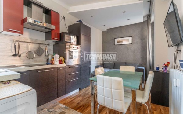 appartamento in vendita a Milano in zona Morivione