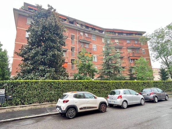 appartamento in vendita a Milano in zona Niguarda