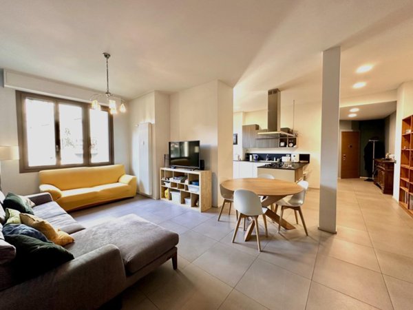 appartamento in vendita a Milano in zona Sant'Ambrogio