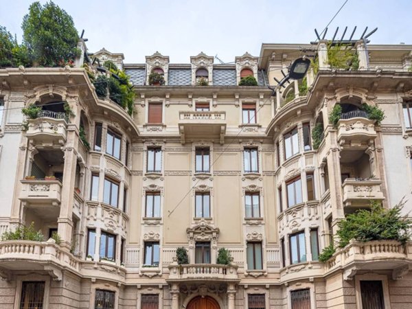 appartamento in vendita a Milano in zona Brera