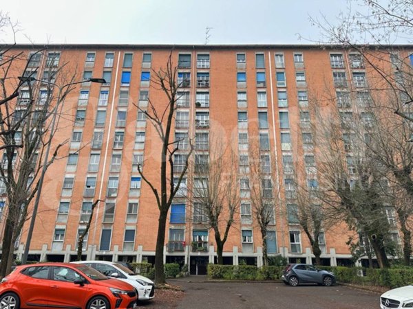 appartamento in vendita a Milano in zona Ronchetto sul Naviglio