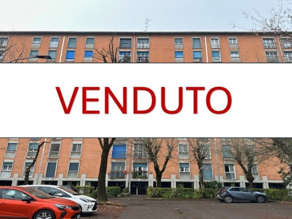 appartamento in vendita a Milano in zona Famagosta