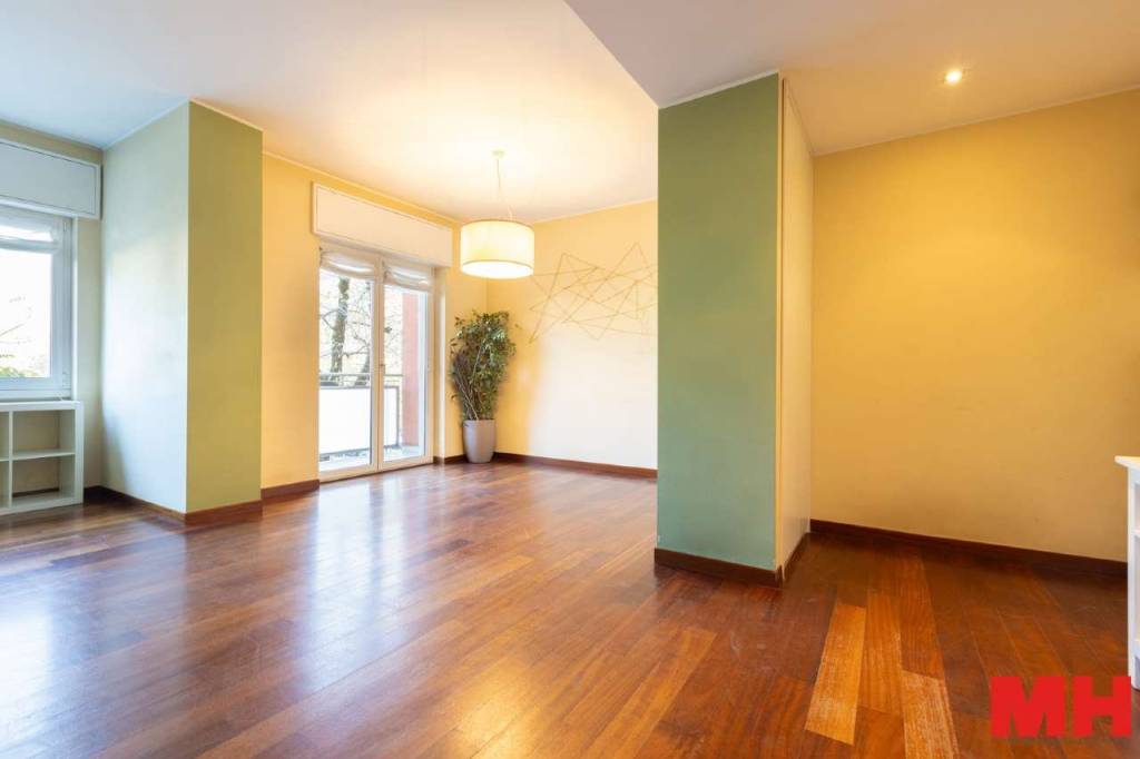 appartamento in vendita a Milano in zona Sempione