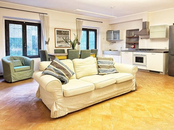 appartamento in vendita a Milano in zona Ronchetto sul Naviglio