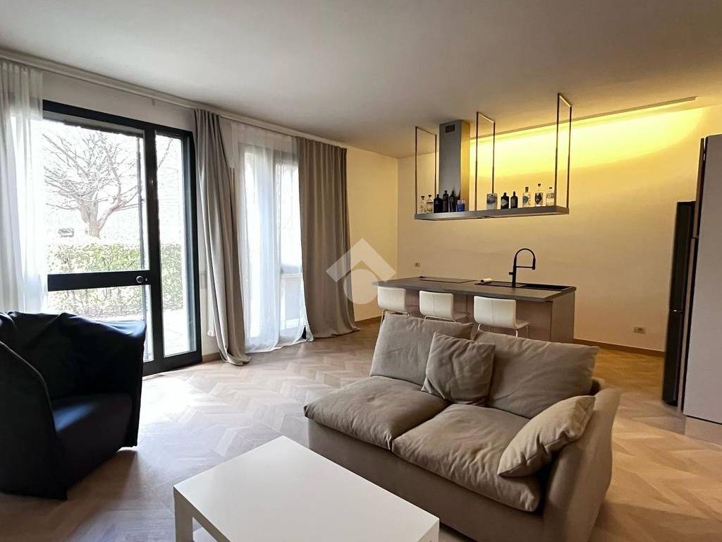 appartamento in vendita a Milano in zona Porta Genova