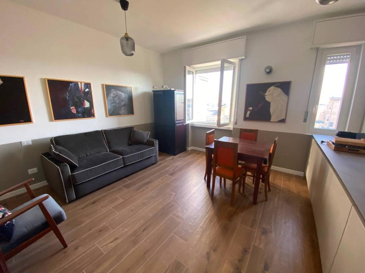 appartamento in vendita a Milano in zona Vigentino