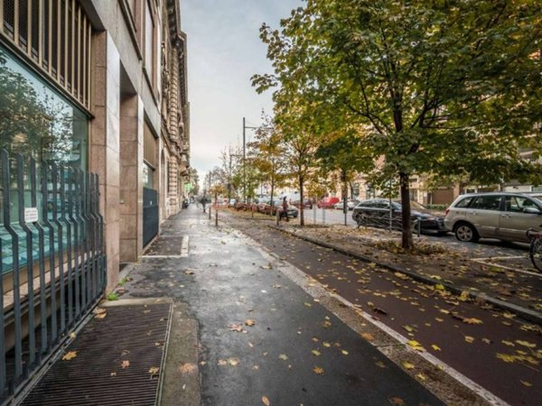 ufficio in vendita a Milano