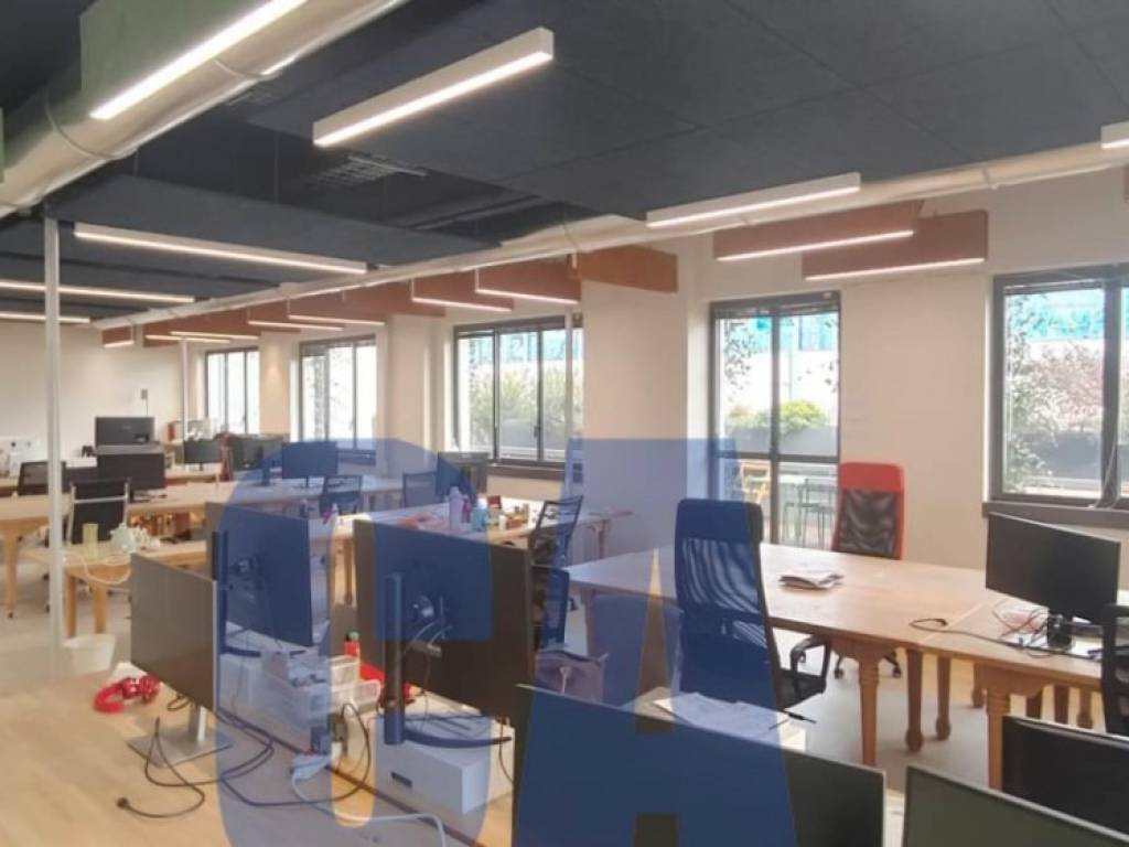 intera palazzina in vendita a Milano in zona Forlanini
