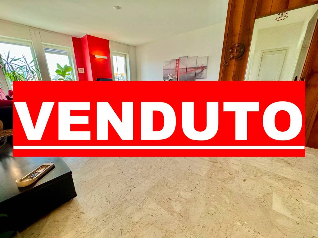appartamento in vendita a Milano in zona Città Studi