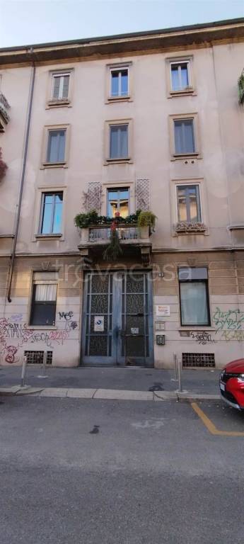 locale commerciale in vendita a Milano