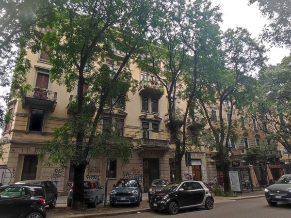 appartamento in vendita a Milano in zona Sempione