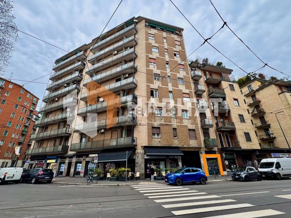 negozio in vendita a Milano in zona Calvairate