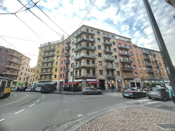 negozio in vendita a Milano in zona Affori
