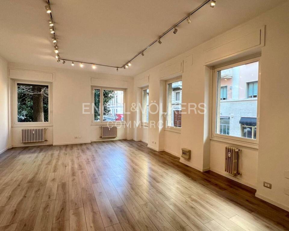 ufficio in vendita a Milano in zona Brera