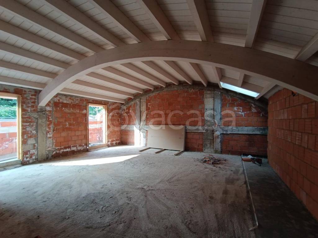 appartamento in vendita a Milano in zona Bocconi