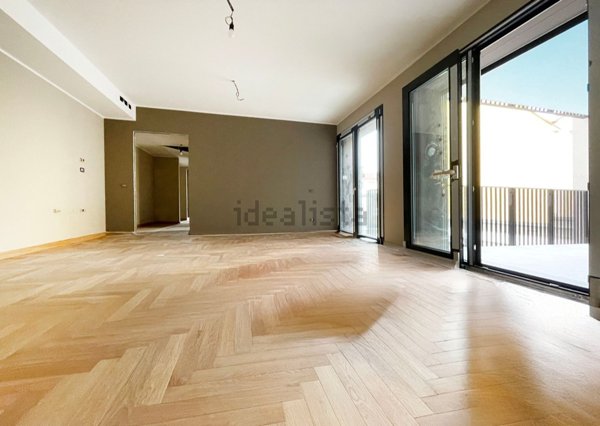 appartamento in vendita a Milano in zona Porta Genova
