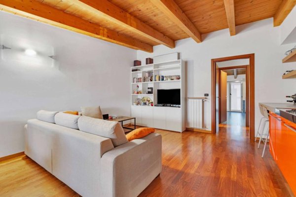 appartamento in vendita a Milano in zona XXII Marzo