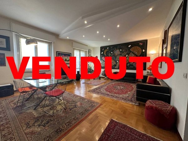 appartamento in vendita a Milano in zona Famagosta