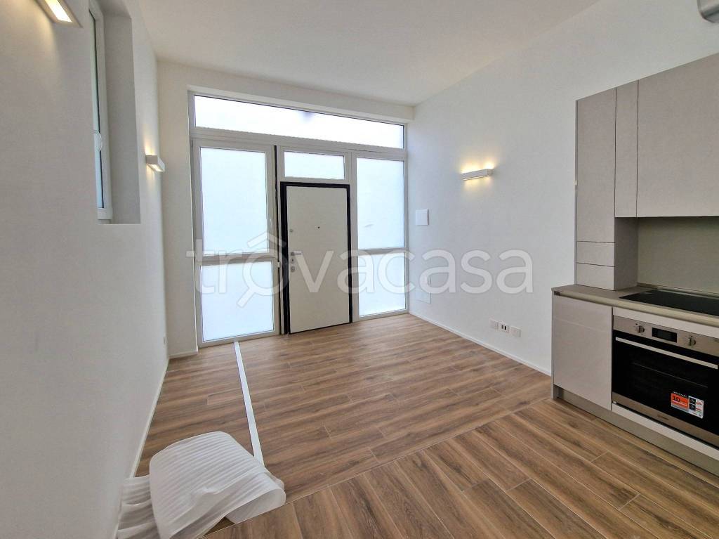 appartamento in vendita a Milano in zona Vigentino