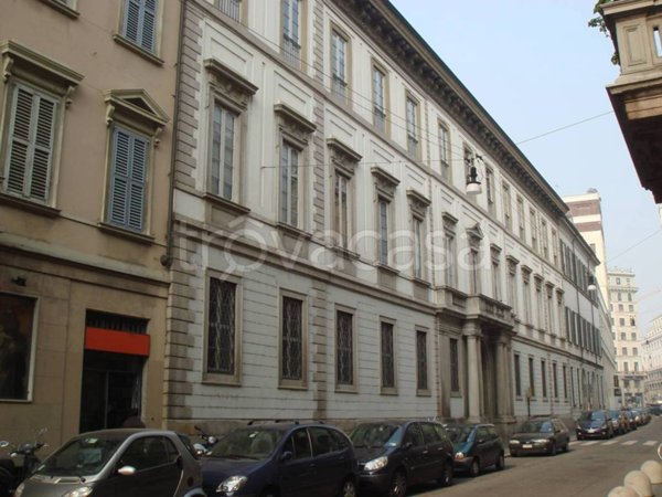 appartamento in vendita a Milano in zona Sant'Ambrogio