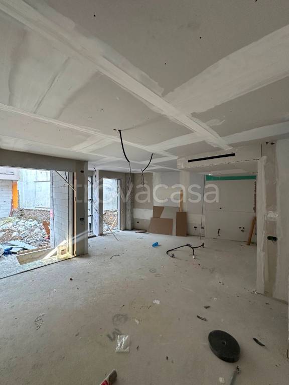 appartamento in vendita a Milano in zona Garegnano