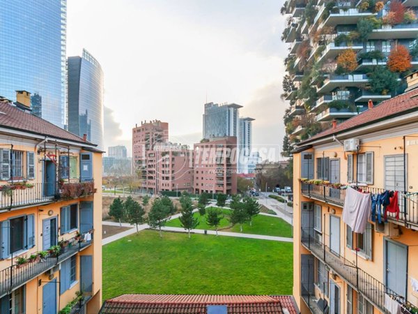 appartamento in vendita a Milano in zona Isola