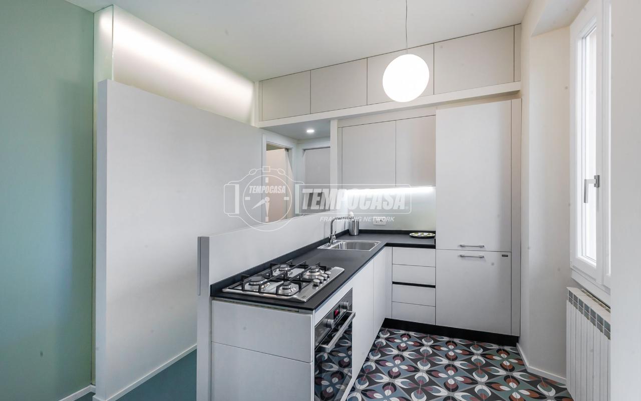 appartamento in vendita a Milano in zona Isola