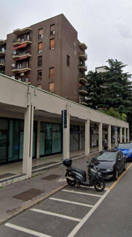 negozio in vendita a Milano in zona Bicocca