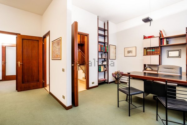 ufficio in vendita a Milano in zona San Siro