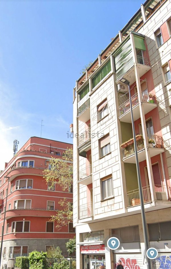 capannone in vendita a Milano in zona Lorenteggio