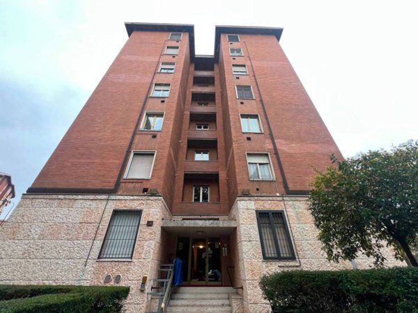 appartamento in vendita a Milano in zona Corvetto