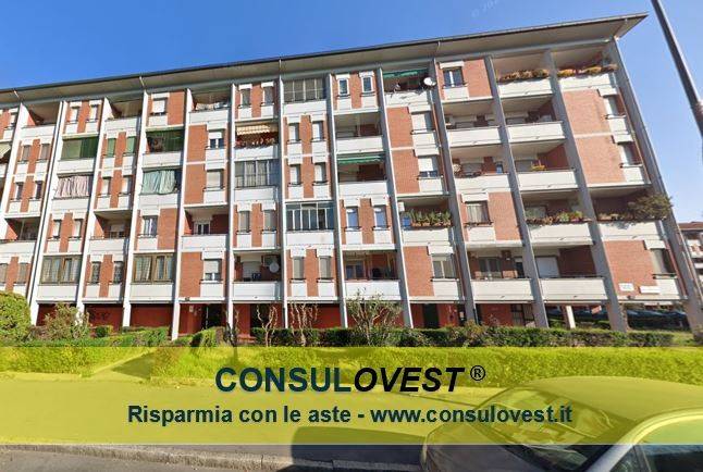 appartamento in vendita a Milano in zona Quarto Oggiaro