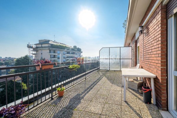 appartamento in vendita a Milano in zona Vigentino