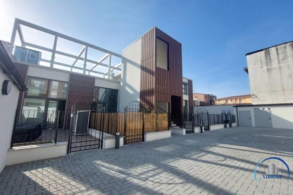 appartamento in vendita a Milano in zona Precotto