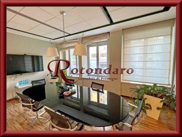 ufficio in vendita a Milano