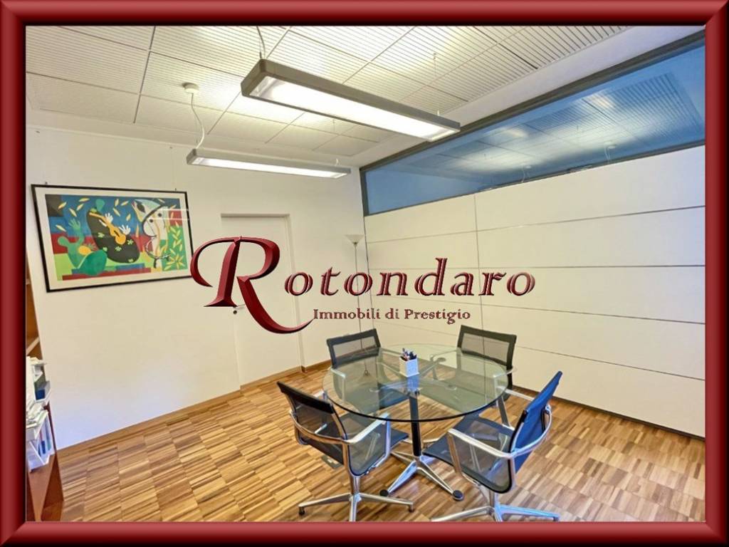 ufficio in vendita a Milano