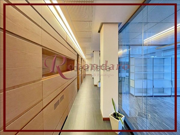 ufficio in vendita a Milano