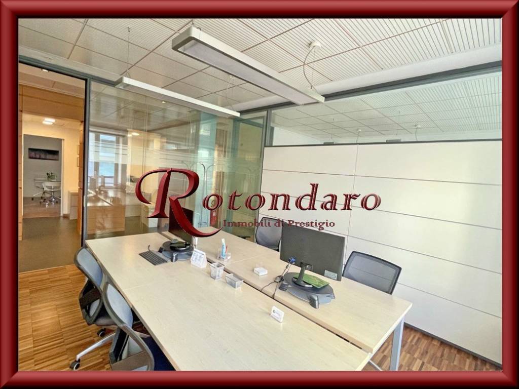 ufficio in vendita a Milano