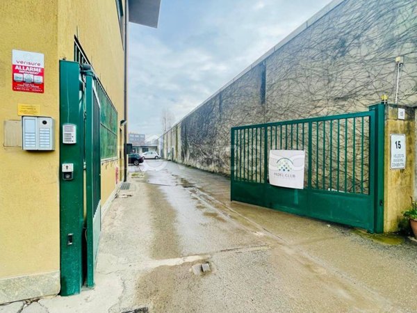 appartamento in vendita a Milano in zona Vigentino