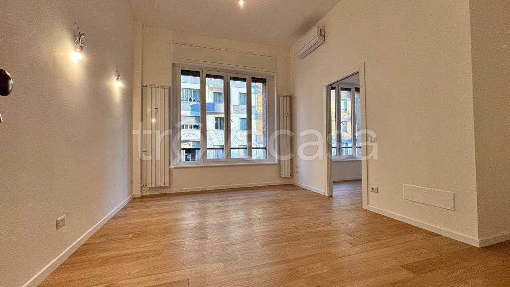 appartamento in vendita a Milano in zona Solari