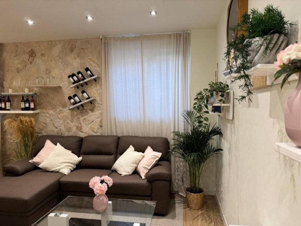 appartamento in vendita a Milano in zona Rottole