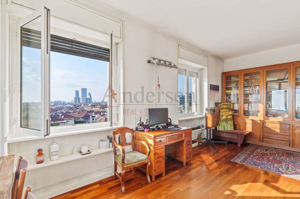 appartamento in vendita a Milano in zona Cadorna