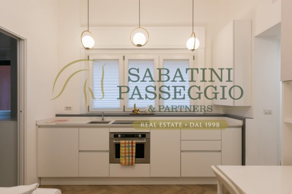 appartamento in vendita a Milano in zona Porta Garibaldi
