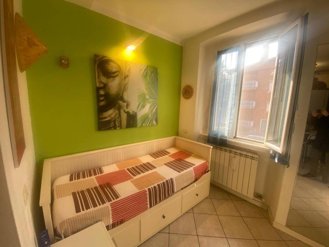 appartamento in vendita a Milano in zona Baggio