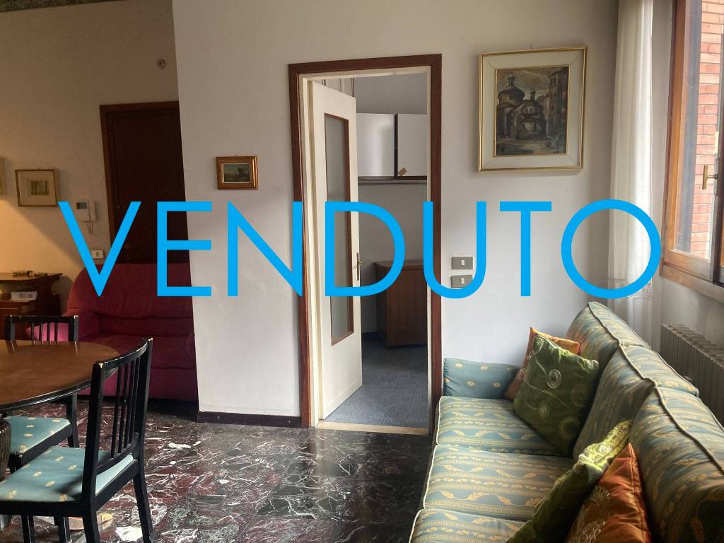 appartamento in vendita a Milano in zona Rogoredo